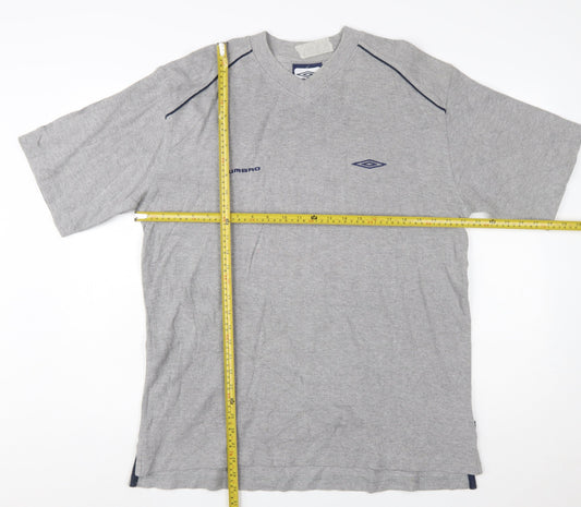 Umbro Mens Grey XL V-Neck Sports T-Shirt Lightweight Cotton