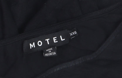 Motel Girls Black XXS Cropped Long Sleeve Graphic T-Shirt