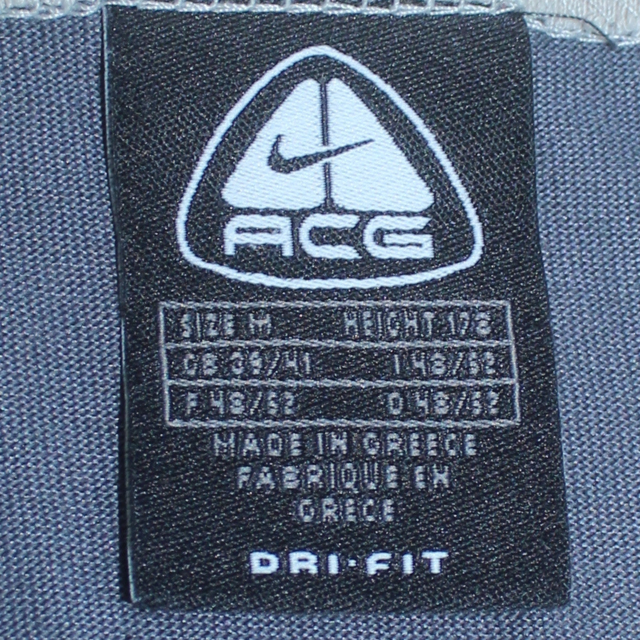 Nike ACG Men's Grey Dri-Fit Sports T-Shirt Size M