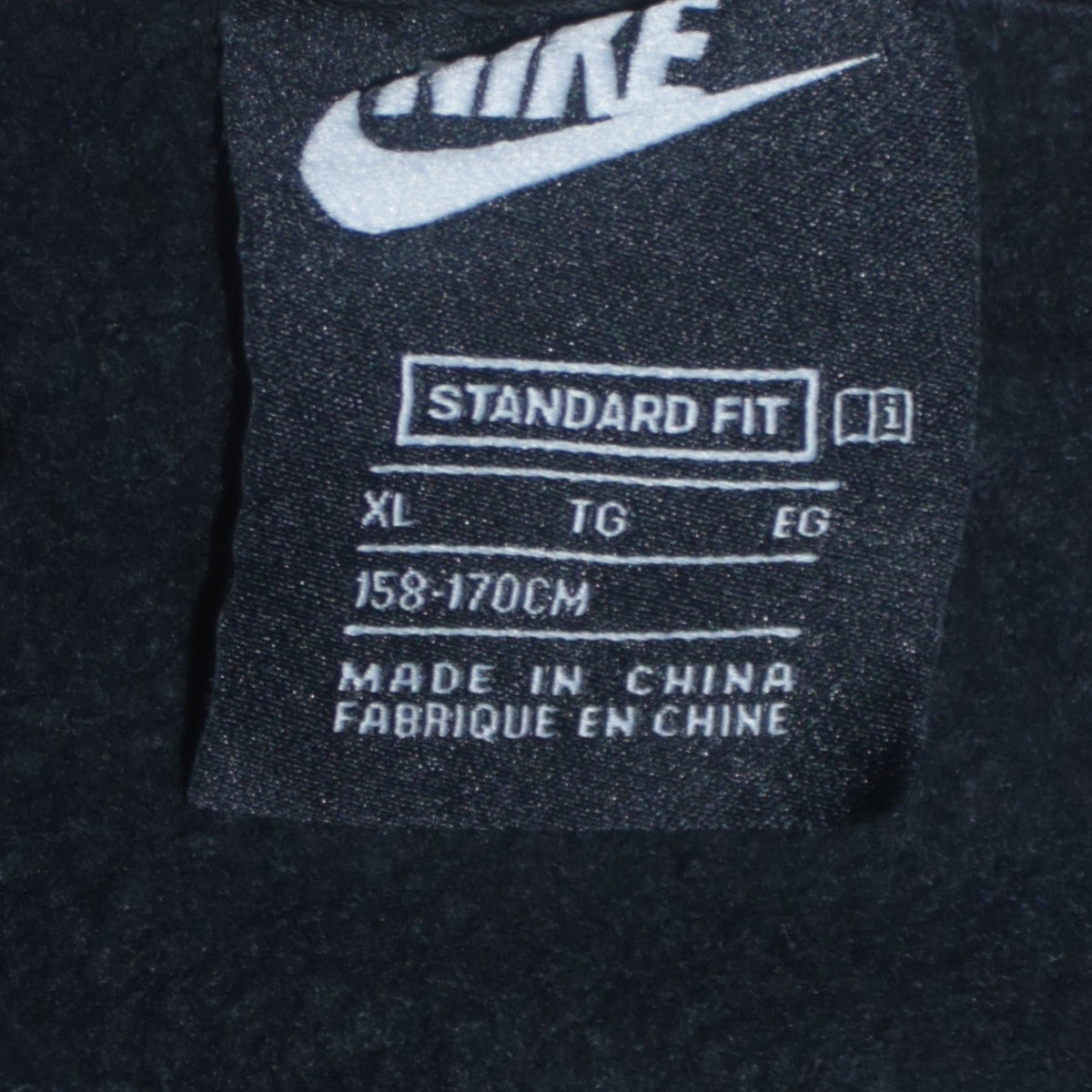 Nike Boys Black XL Crew Neck Pullover Sweatshirt with Logo Print