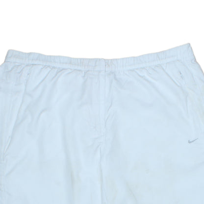 Nike Women White L Athletic Activewear Shorts Lightweight