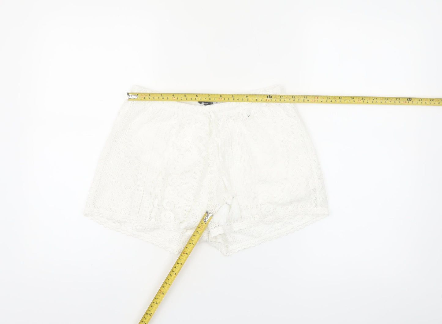 Atmosphere Women White Lace Crochet Shorts Size 10 Summer Casual