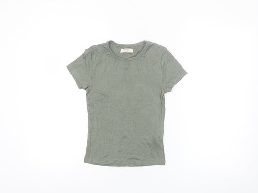 Additional front view of strteen Teens Green Slim Fit Short Sleeve Basic T-Shirt, size 10