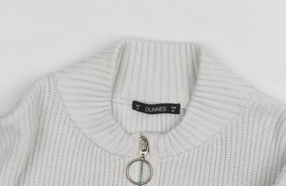 Dunnes Women’s White Striped Mock Neck Half Zip Jumper Size 12