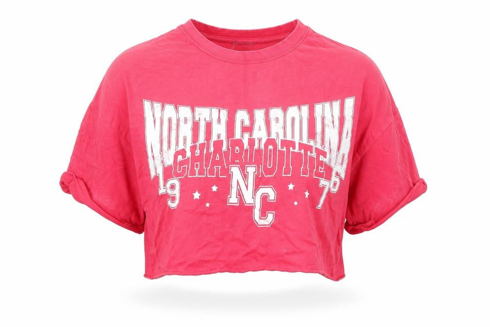 Bershka Women’s Red Cropped North Carolina T-Shirt Size M
