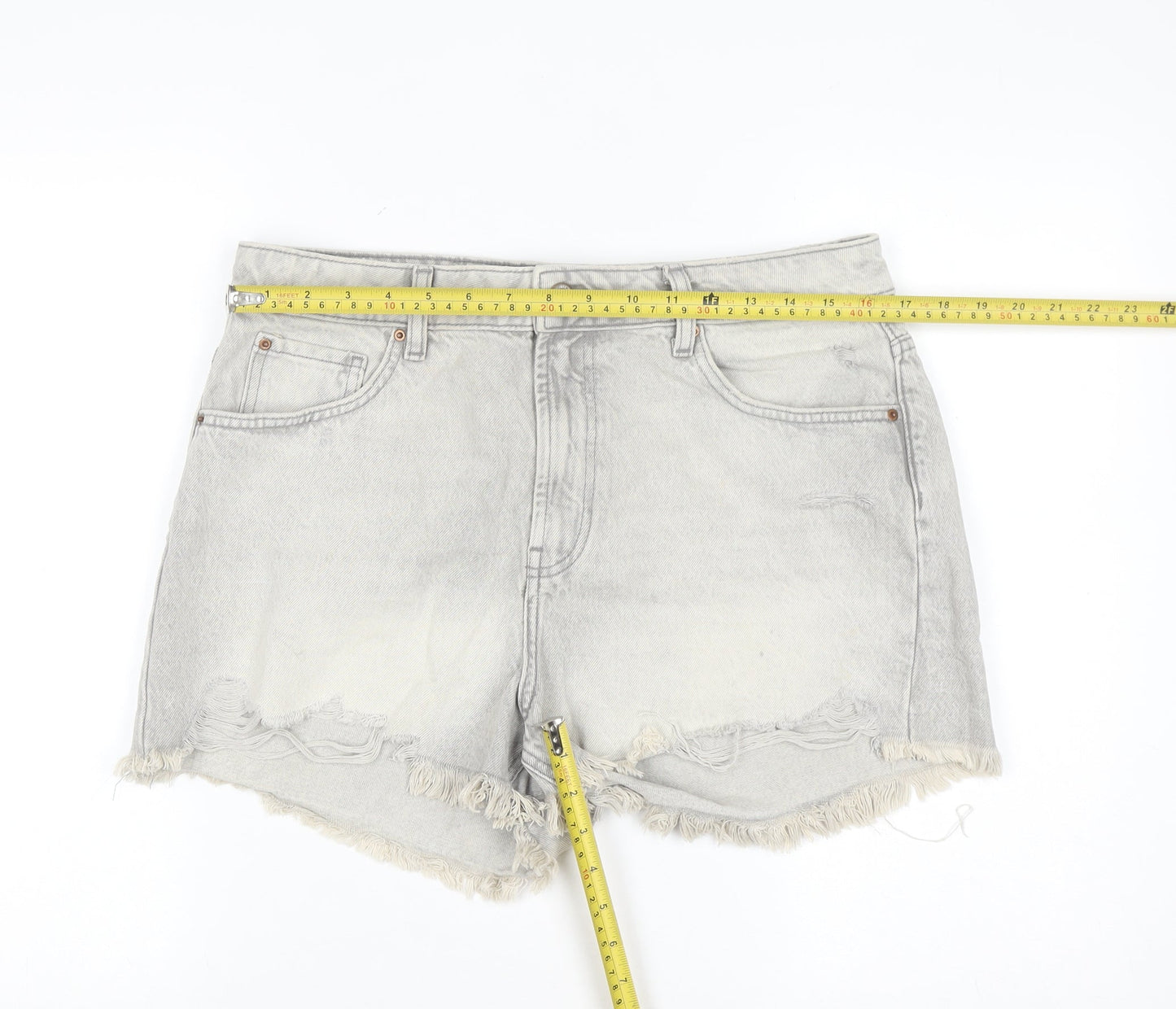 Primark Women’s Grey Cut-Off Denim Shorts Size 14