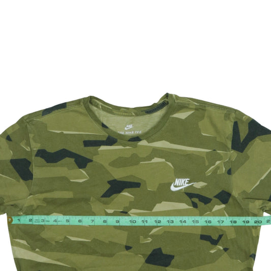 Nike Men's Green Camouflage Athletic Fit Crew Neck T-Shirt M