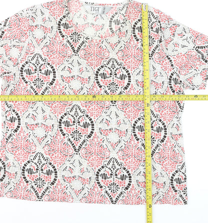 Tigi Wear Women's Pink Geometric Short Sleeve T-Shirt Size 22