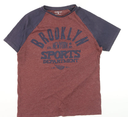 Cedar Wood State Men's Red Navy Sports Graphic T-Shirt Size S