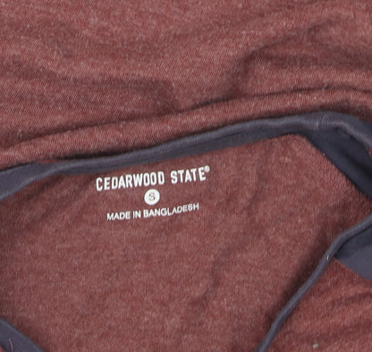 Cedar Wood State Men's Red Navy Sports Graphic T-Shirt Size S