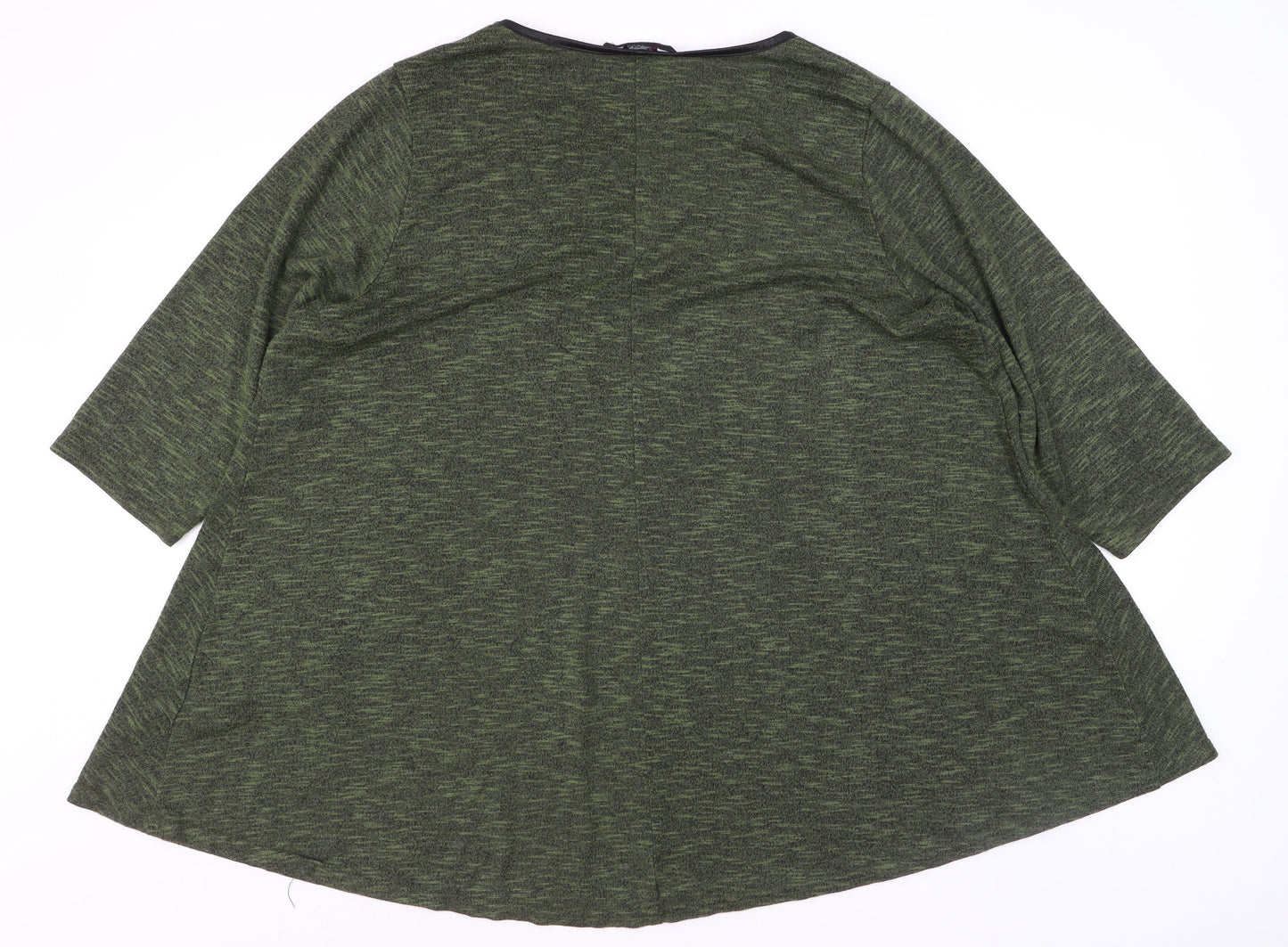 Yours Women’s Green 3/4 Sleeve V-Neck Plus Size T-Shirt Top 22