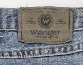 Wrangler Men's Blue 40x32 Straight Fit Denim Jeans