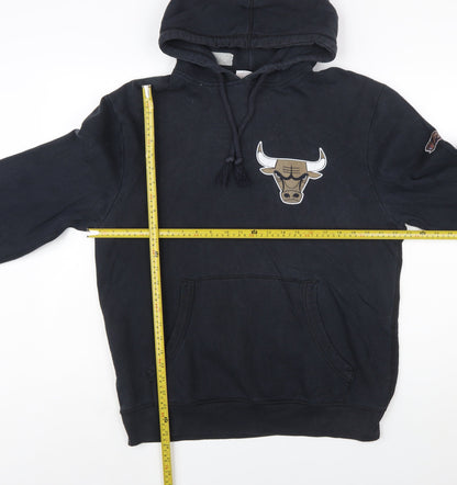 Mitchell & Ness Men’s Black L Pullover Hoodie Chicago Bulls Graphic