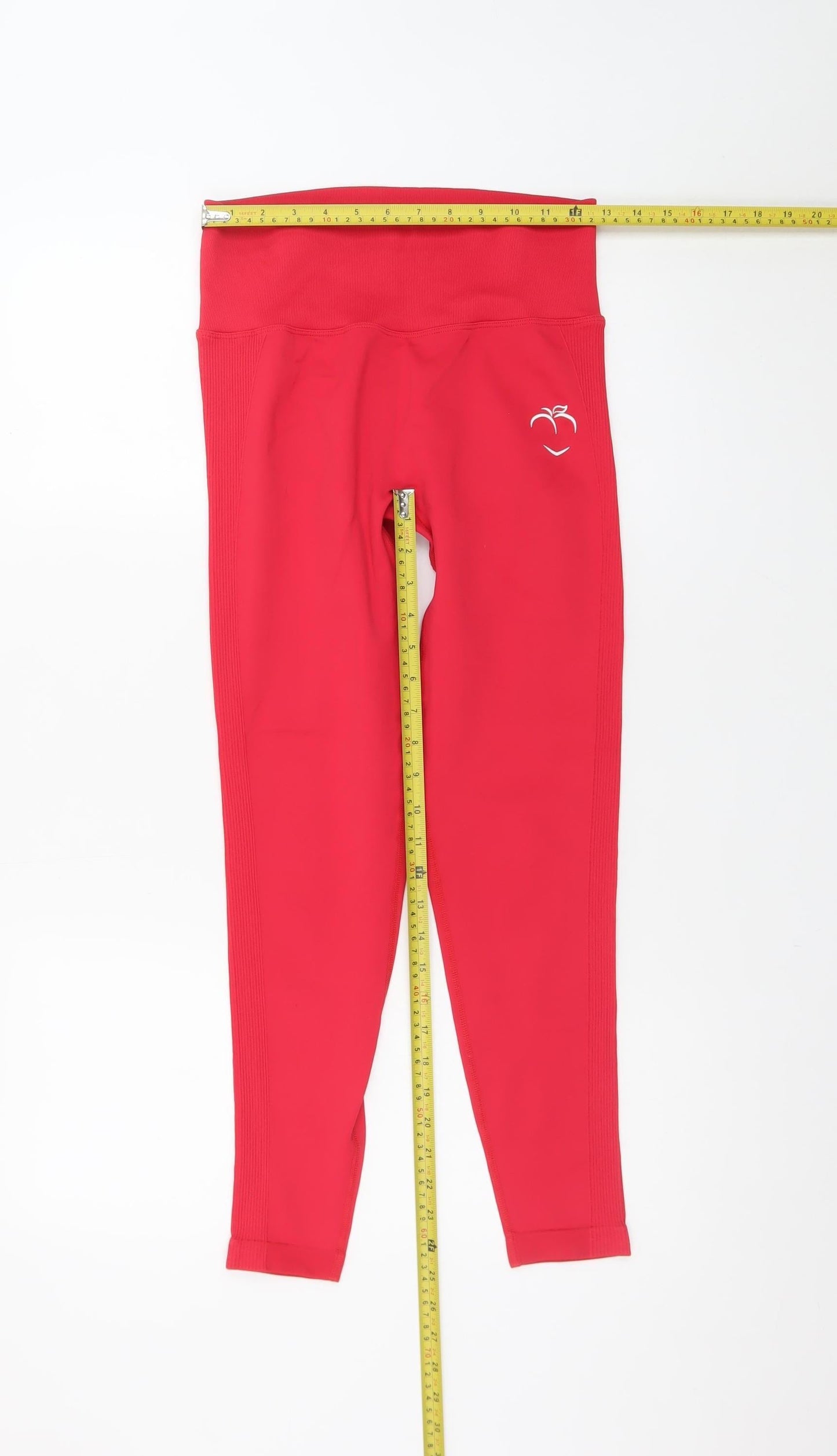 Peach Women's Red Seamless High Rise Ankle Leggings Size M