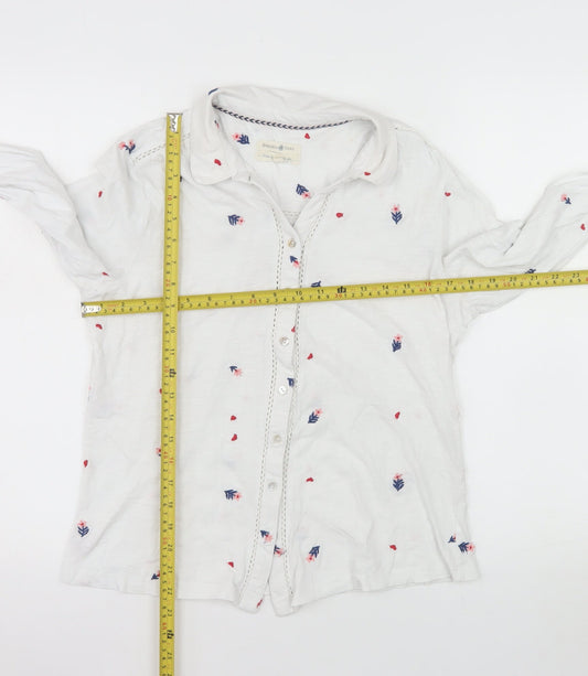 Beacon Cove Women's White Floral Cotton Button-Up Shirt M