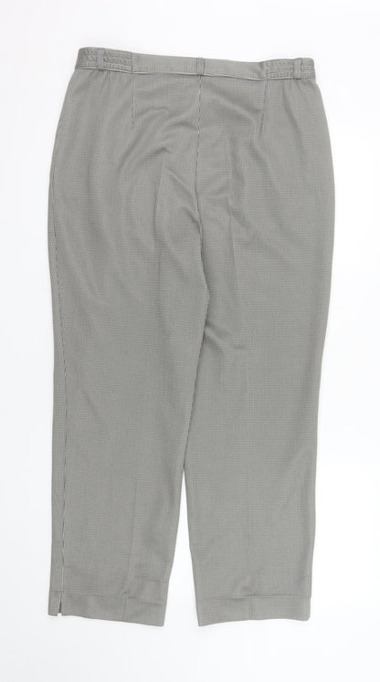 Kingfield Men's Grey Check Pleated Trousers Size 21in Regular Fit