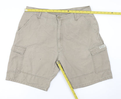 Wrangler Men's Beige Cargo Shorts Size 38 Regular Fit Cotton