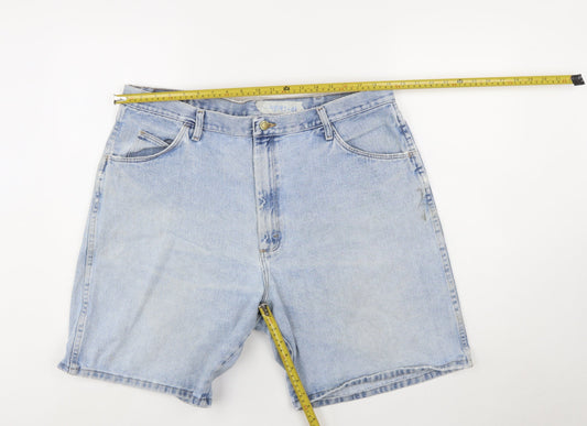 Wrangler Men's Blue Denim Mid Rise Regular Fit Chino Shorts Size 40
