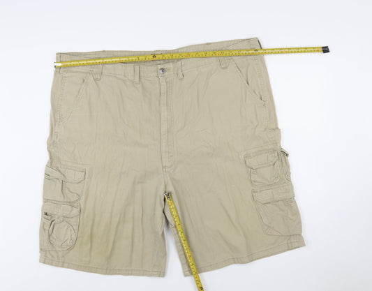 Wrangler Men's Beige Cotton Cargo Shorts Size 48 Regular Fit