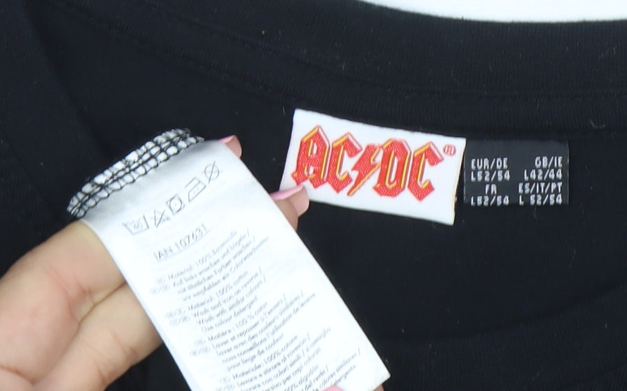 AC/DC Men's Black Cotton Rock Band Graphic T-Shirt Size L