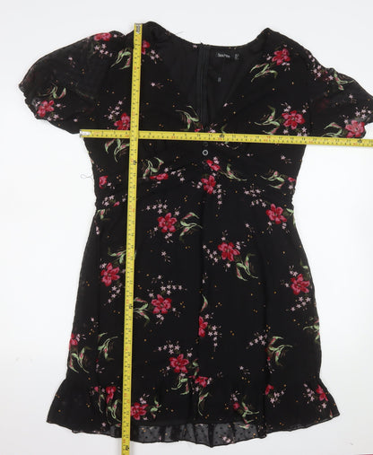Boohoo Women's Black Floral Fit & Flare Ruffle Dress Size 16