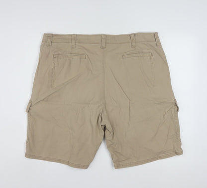 Wrangler Men Beige Cargo Shorts 42 in Regular Fit Cotton Blend