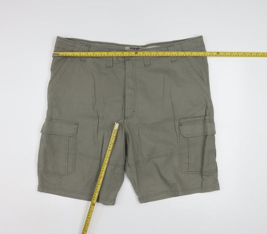 Wrangler Mens Green Cargo Shorts Size 44 Regular Fit
