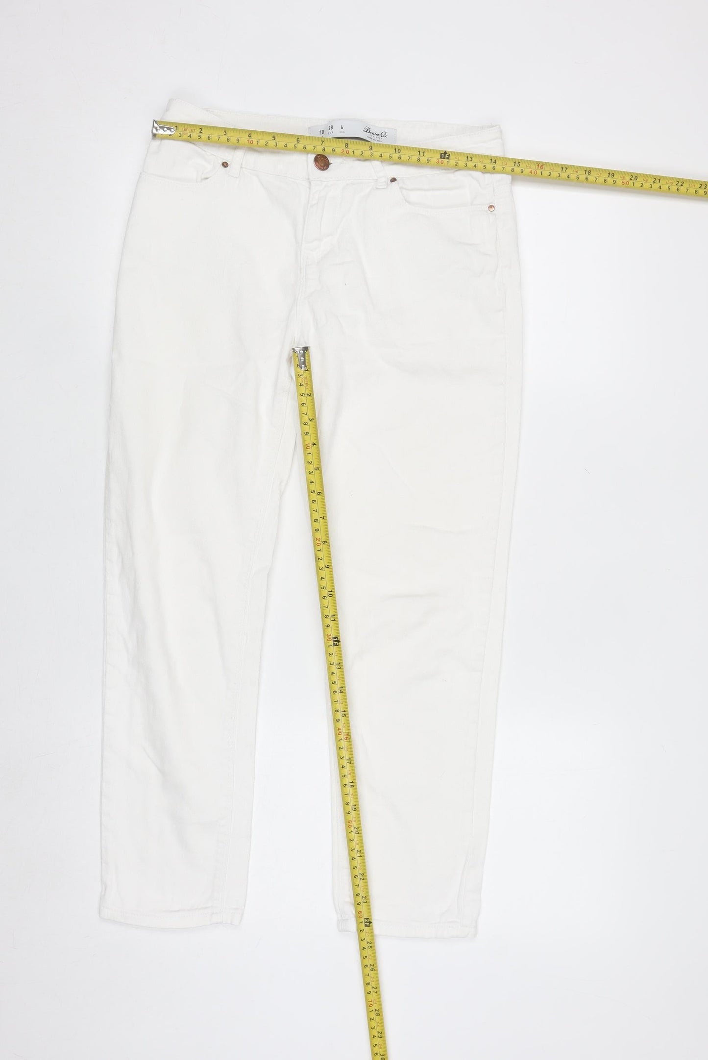 Denim Co. Women's White Size 10 Straight Stretch Jeans