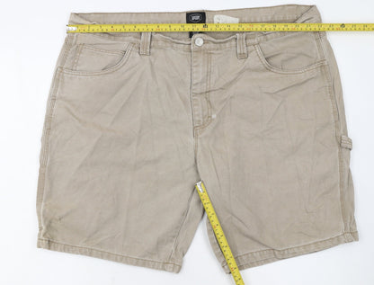Berkley Jensen Men's Beige Cotton Canvas Cargo Shorts Size 44