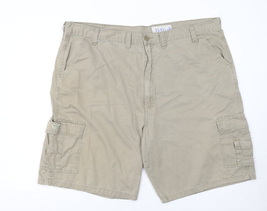 Wrangler Men's Beige Cargo Shorts Size 46 Cotton Casual