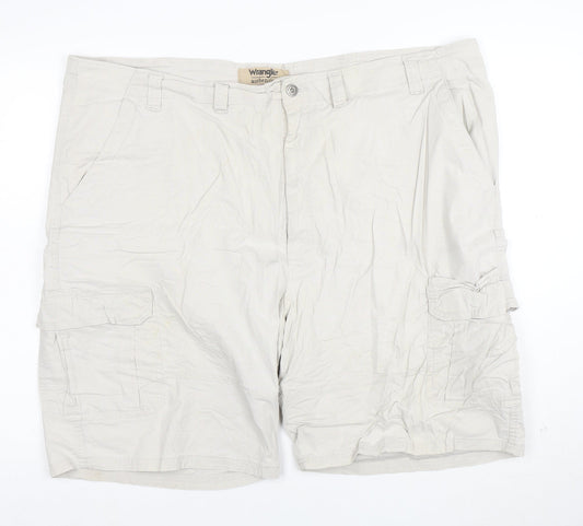Wrangler Men Beige Cargo Shorts Size 48 Regular Lightweight Cotton Nylon