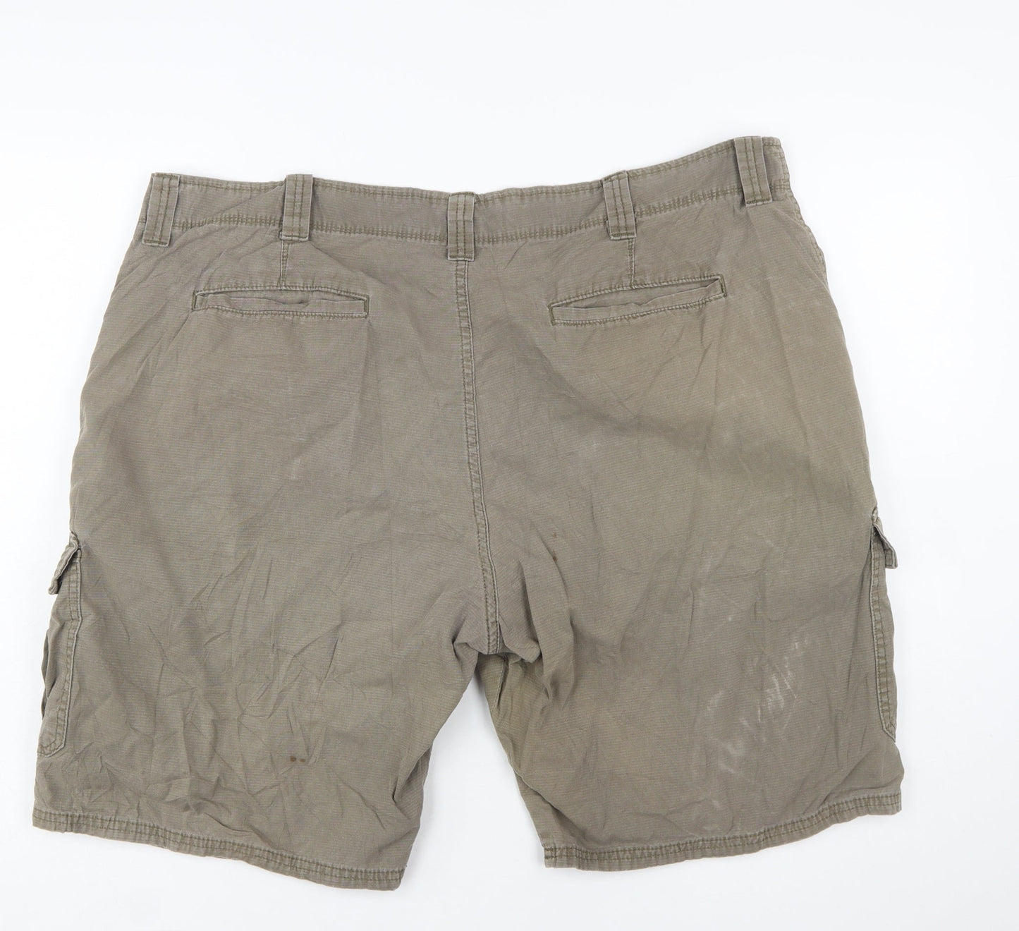 Wrangler Men's Beige Cargo Shorts Size XL 40in Cotton Casual