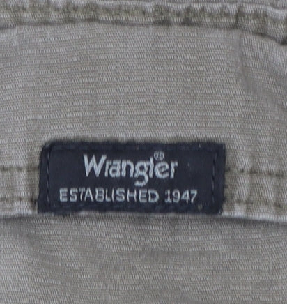 Wrangler Men's Beige Cargo Shorts Size XL 40in Cotton Casual
