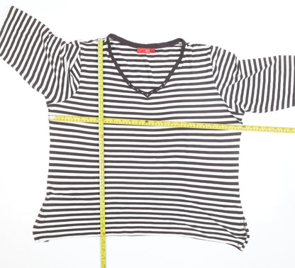Lea H. Women's Black White Striped V-Neck 3/4 Sleeve Jersey Top Size 20
