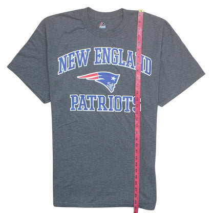 Majestic Men's Grey New England Patriots XL Graphic T-Shirt