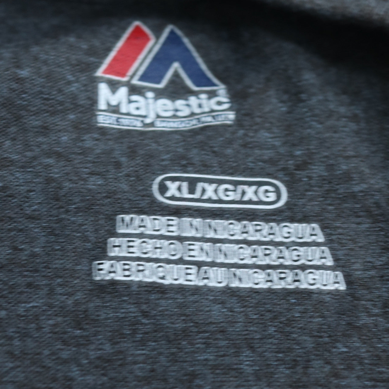 Majestic Men's Grey New England Patriots XL Graphic T-Shirt