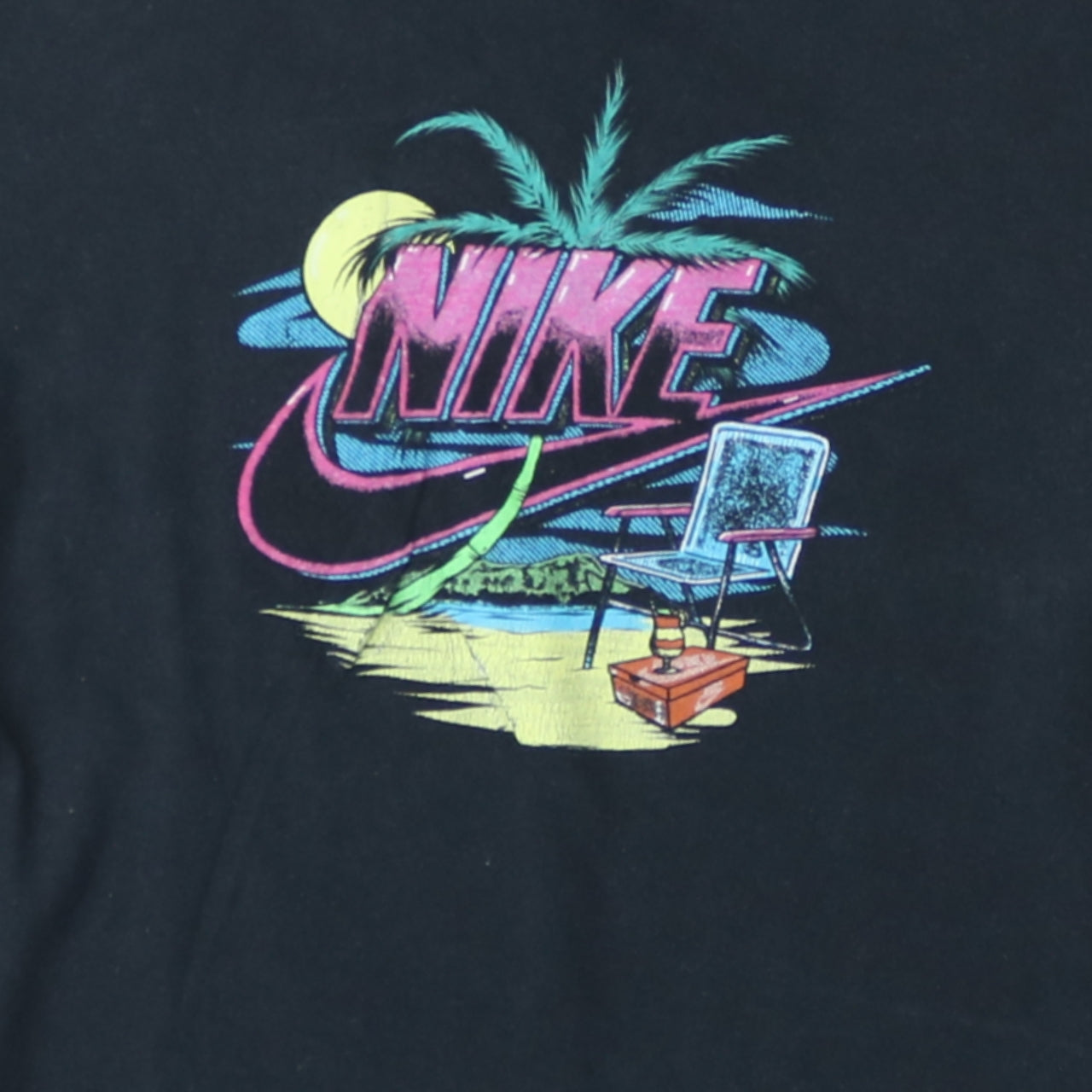 Nike Unisex Black XL Retro Beach Graphic T-Shirt