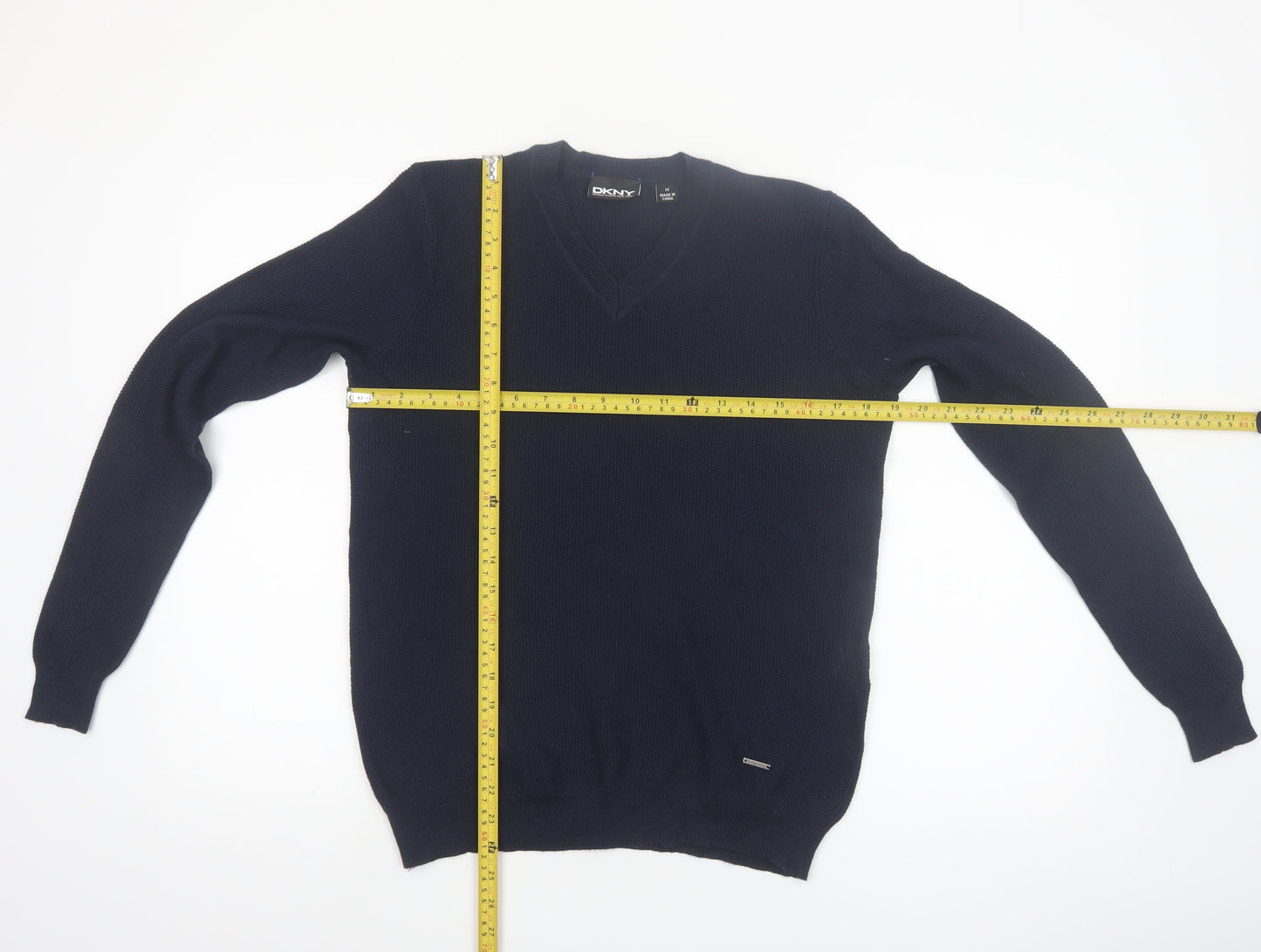 DKNY Men's Blue Wool Blend V-Neck Jumper M Classic Knit