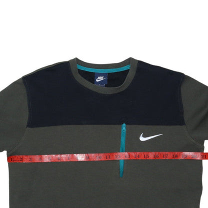 Nike Men's Green Crew Neck Zip Pocket Sweatshirt M