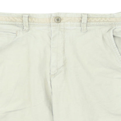 GAP Men's Beige Chino Shorts Size 32 Regular Fit Lightweight