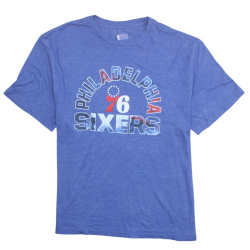 NBA Philadelphia 76ers Blue Graphic Men's 2XL Crew Neck T-Shirt
