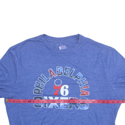 NBA Philadelphia 76ers Blue Graphic Men's 2XL Crew Neck T-Shirt