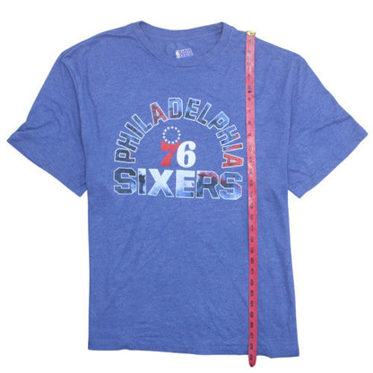 NBA Philadelphia 76ers Blue Graphic Men's 2XL Crew Neck T-Shirt