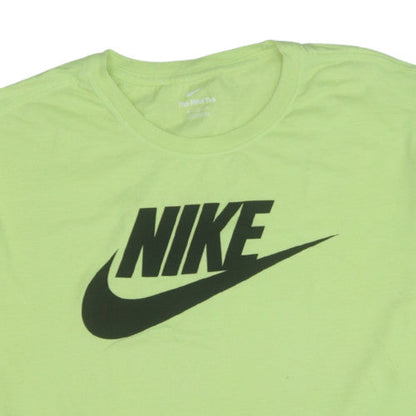 Nike Men's Green Short Sleeve Crew Neck Graphic T-Shirt XXL