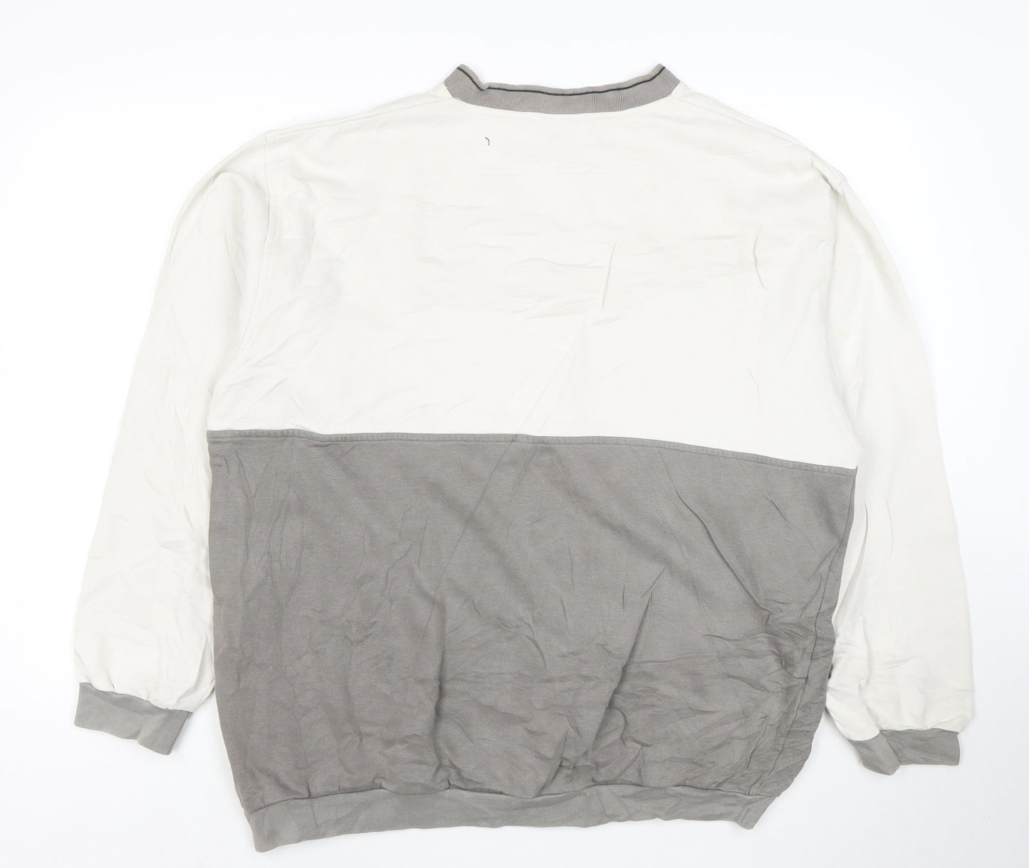 Umbro Men’s Grey Colour Block V-Neck Long Sleeve Sweatshirt L