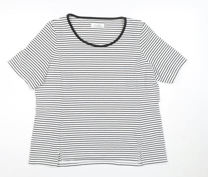 Marks and Spencer Womens Black Striped Short Sleeve Scoop Neck T-Shirt Size 16