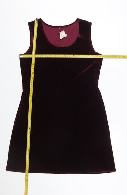 Vision Apparel Women's Red Velvet Sleeveless Shift Dress L
