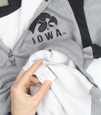 Colosseum Athletics Men's Grey 1/4 Zip Iowa Pullover Sweatshirt L