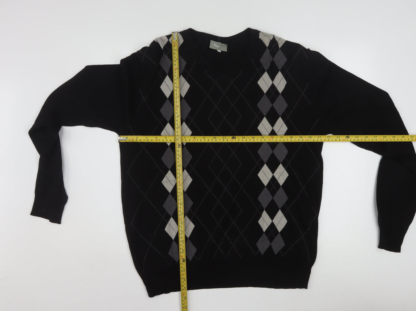 Nassmon Men's Black Argyle V-Neck Pullover Jumper Size L