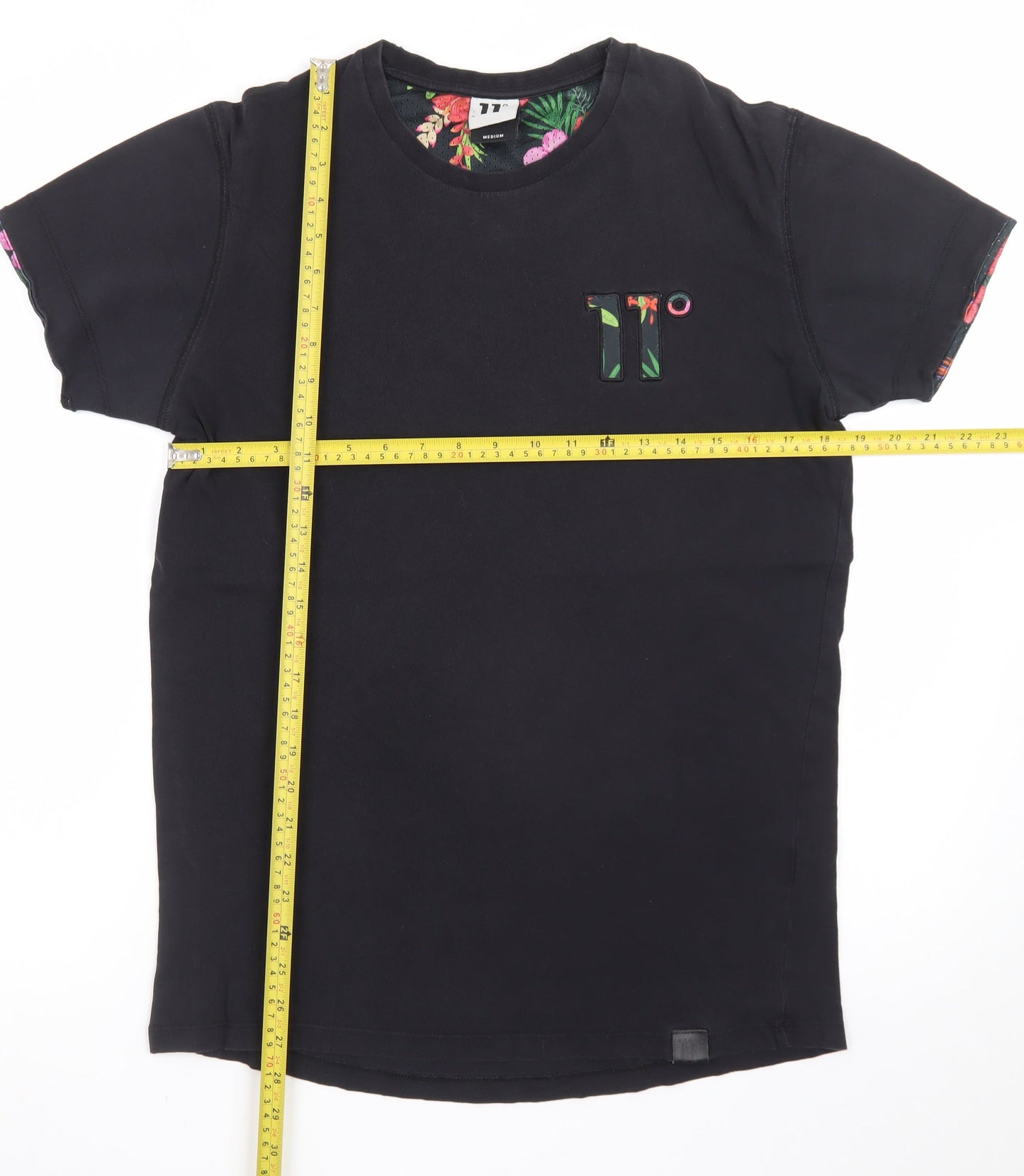 11 Degrees Men's Black Floral Trim Crew Neck Slim T-Shirt Medium